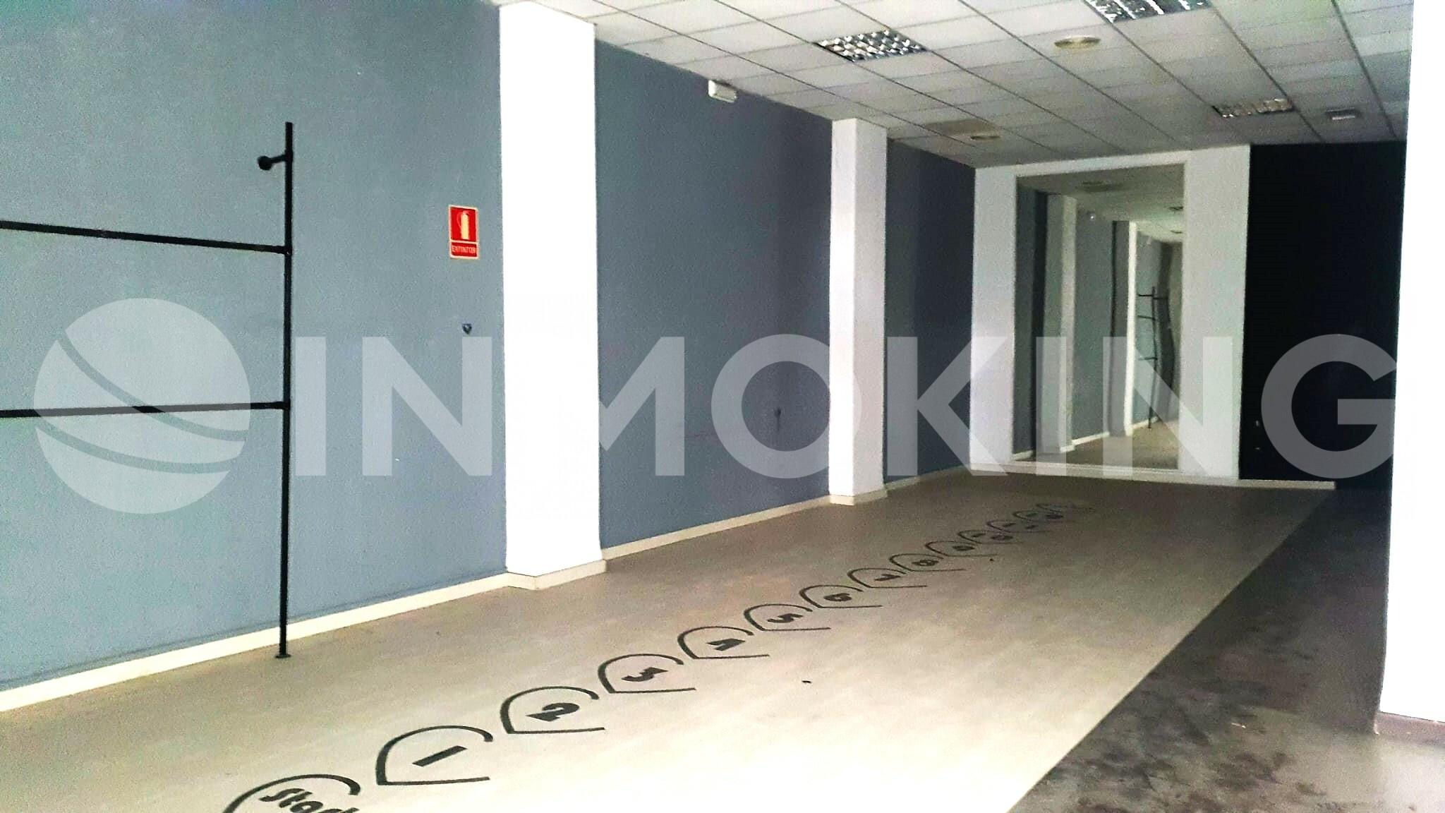 Foto de la propiedad Local comercial en C/ Rodríguez Fornós, Valencia 